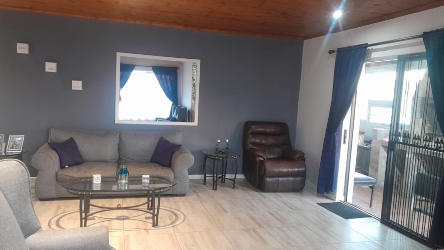 3 Bedroom Property for Sale in Croydon Western Cape